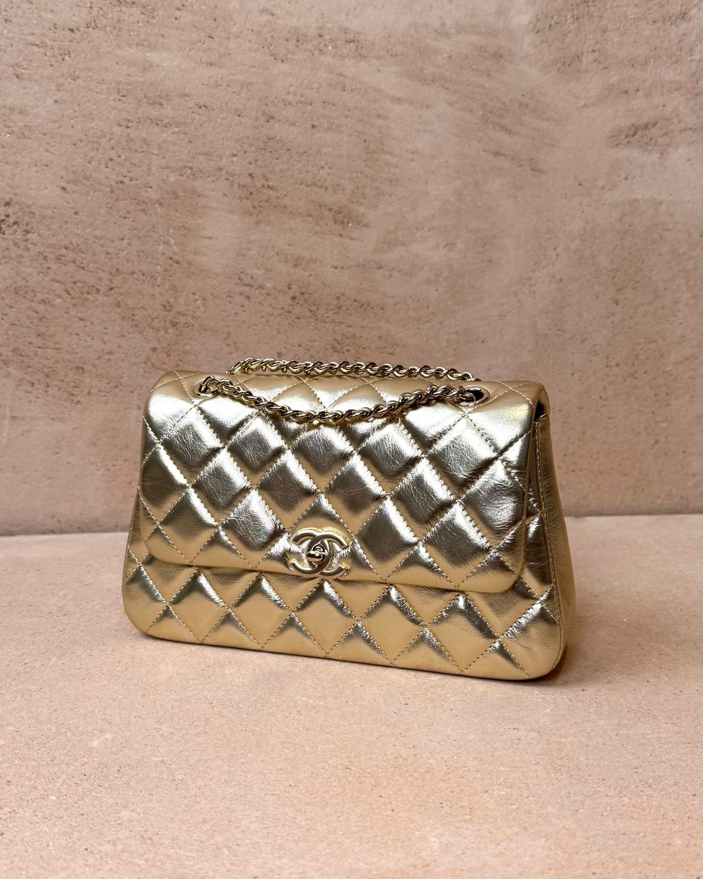 Chanel 25S Classic Flap Bag - Gold Lambskin | Champagne Gold Hardware