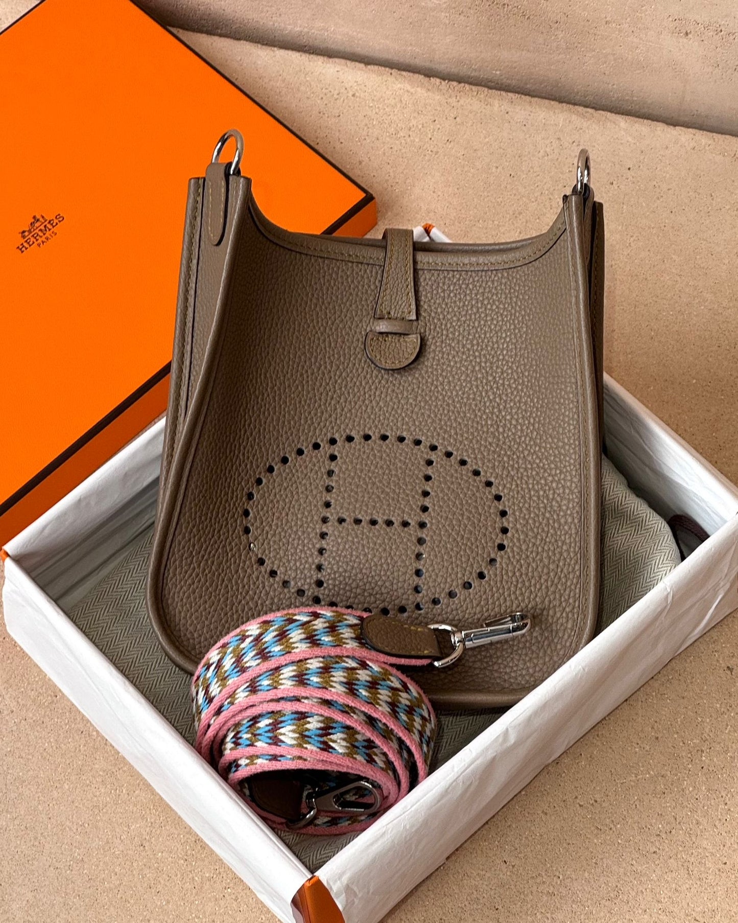 Hermès Mini Evelyne 16 - Beige De Weimar Clemence | Palladium Hardware - Bagista