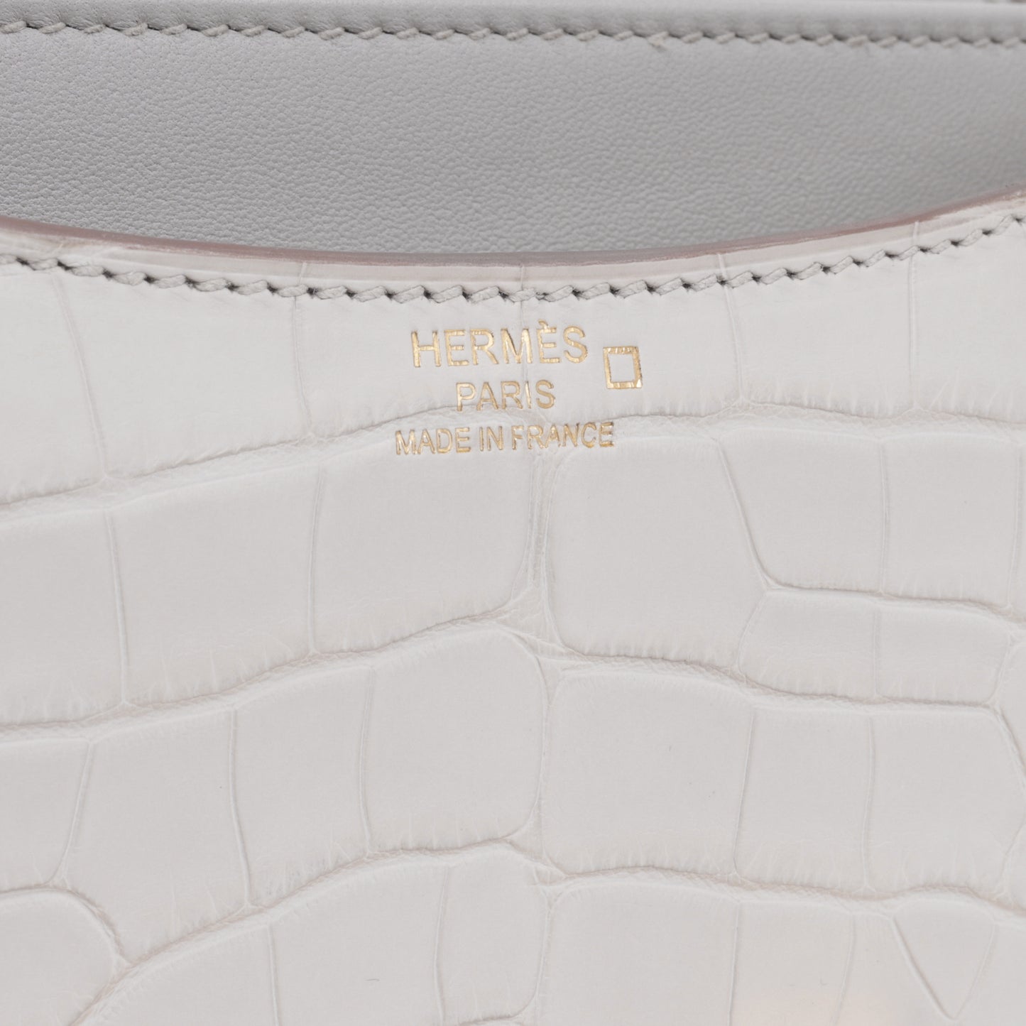 Hermès Constance 18 - Beton Alligator |  Gold Hardware