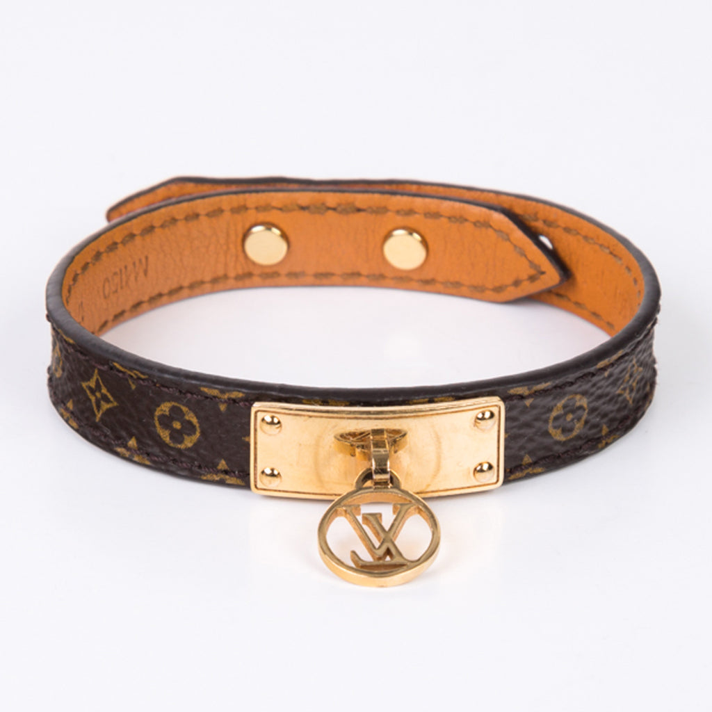 Shop Louis Vuitton MONOGRAM Logomania bracelet (M4150E) by Milanoo