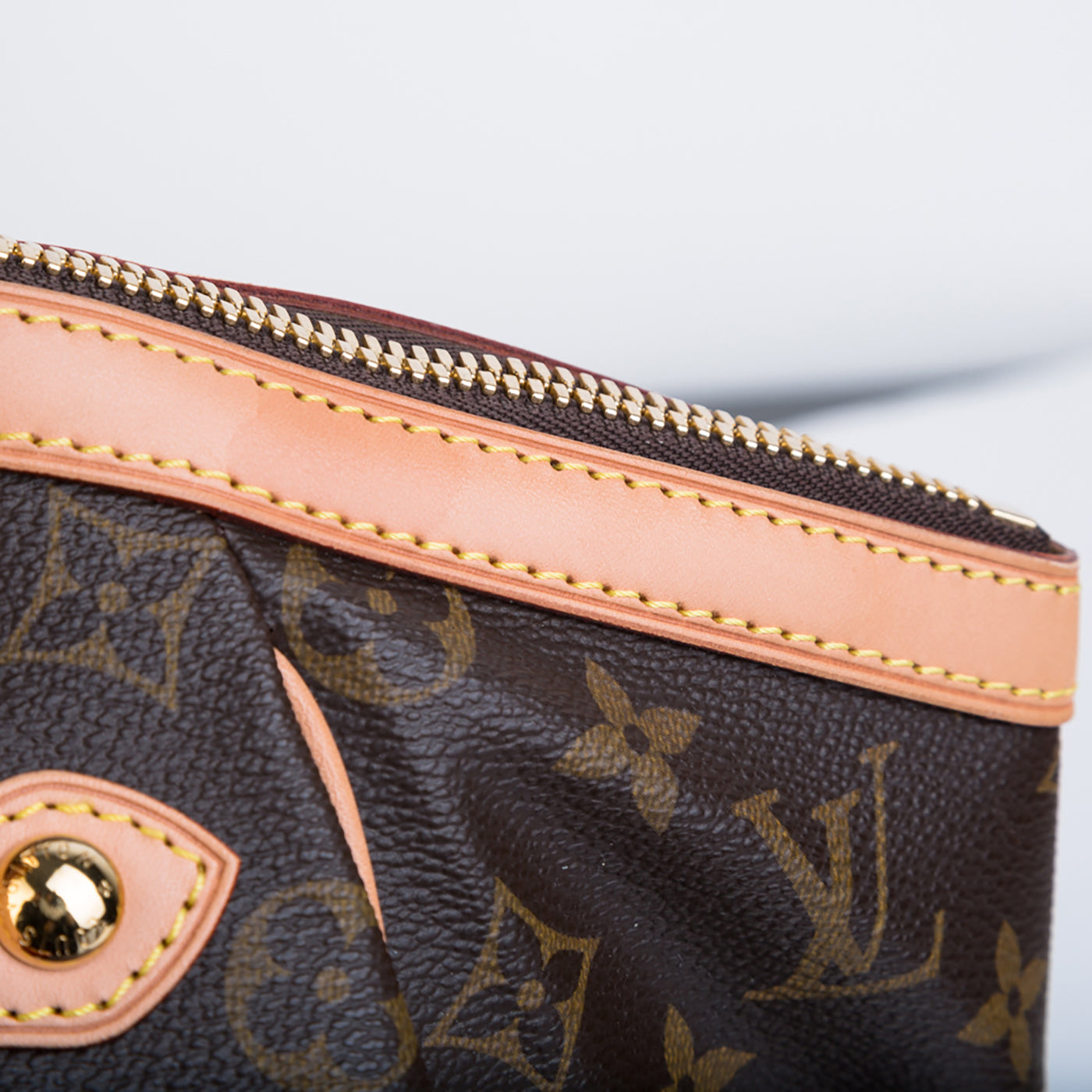 Tivoli cloth handbag Louis Vuitton Brown in Cloth - 25105482