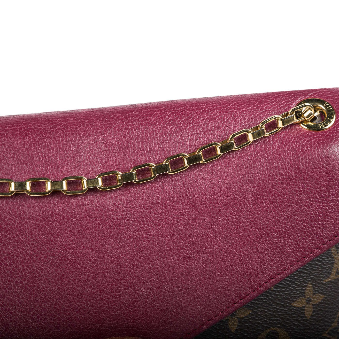 Pallas Chain Shoulder Bag