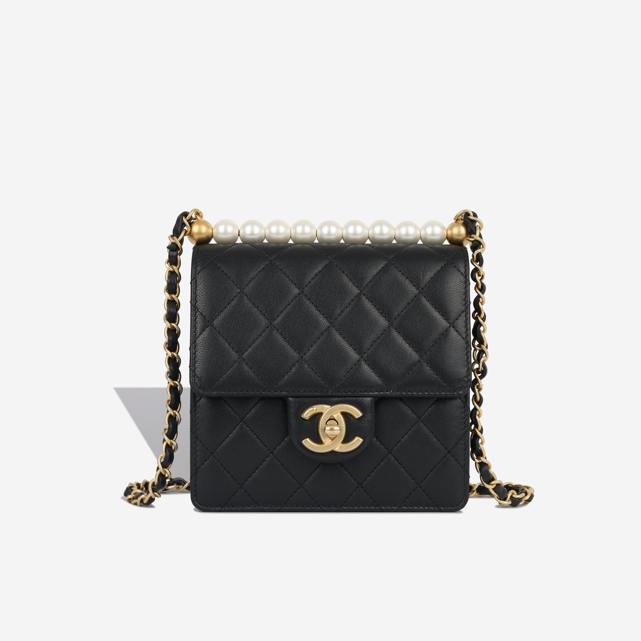 Chanel - Vertical Pearl Flap Bag - Black Lambskin - CGHW - Pre-Loved