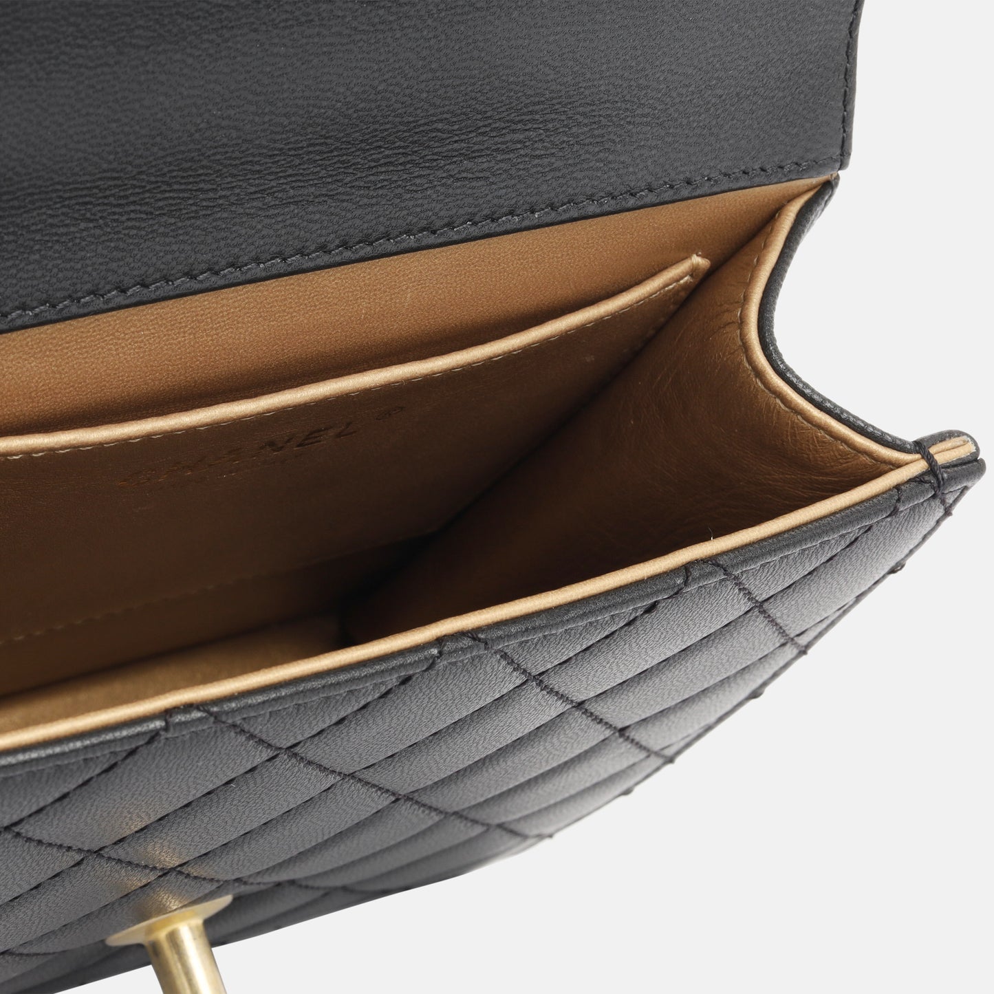 Vertical Pearl Flap Bag