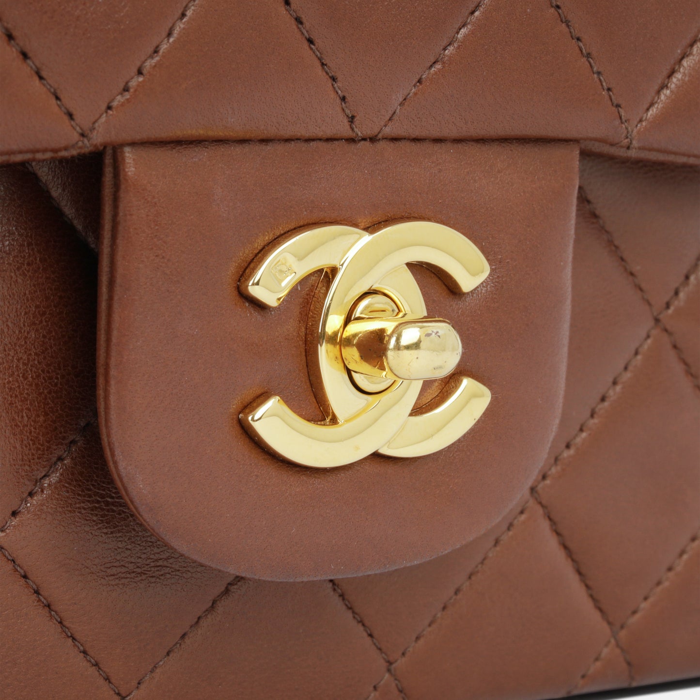 Vintage Classic Flap Bag - Medium