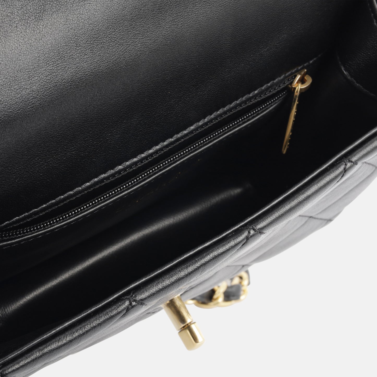 Seasonal Rainbow Chain Flap - Black Goatskin GHW