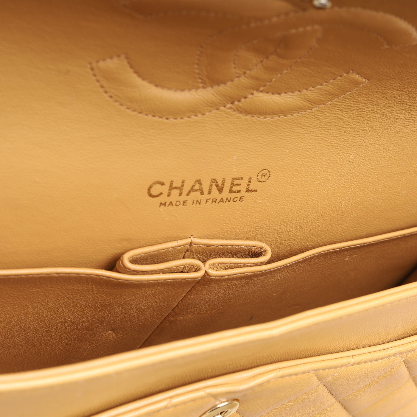 Chanel - Classic Flap Bag - Medium - Beige Lambskin - GHW - Pre