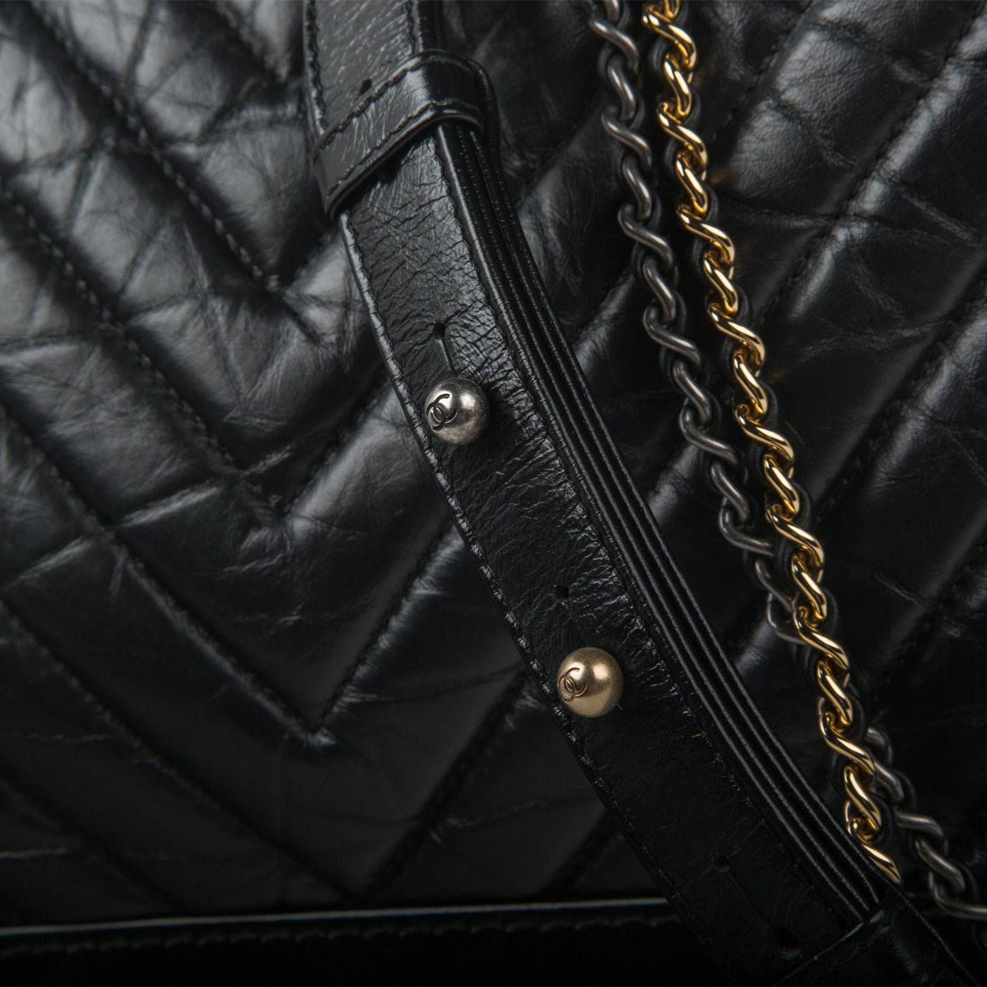 Gabrielle Medium Chevron