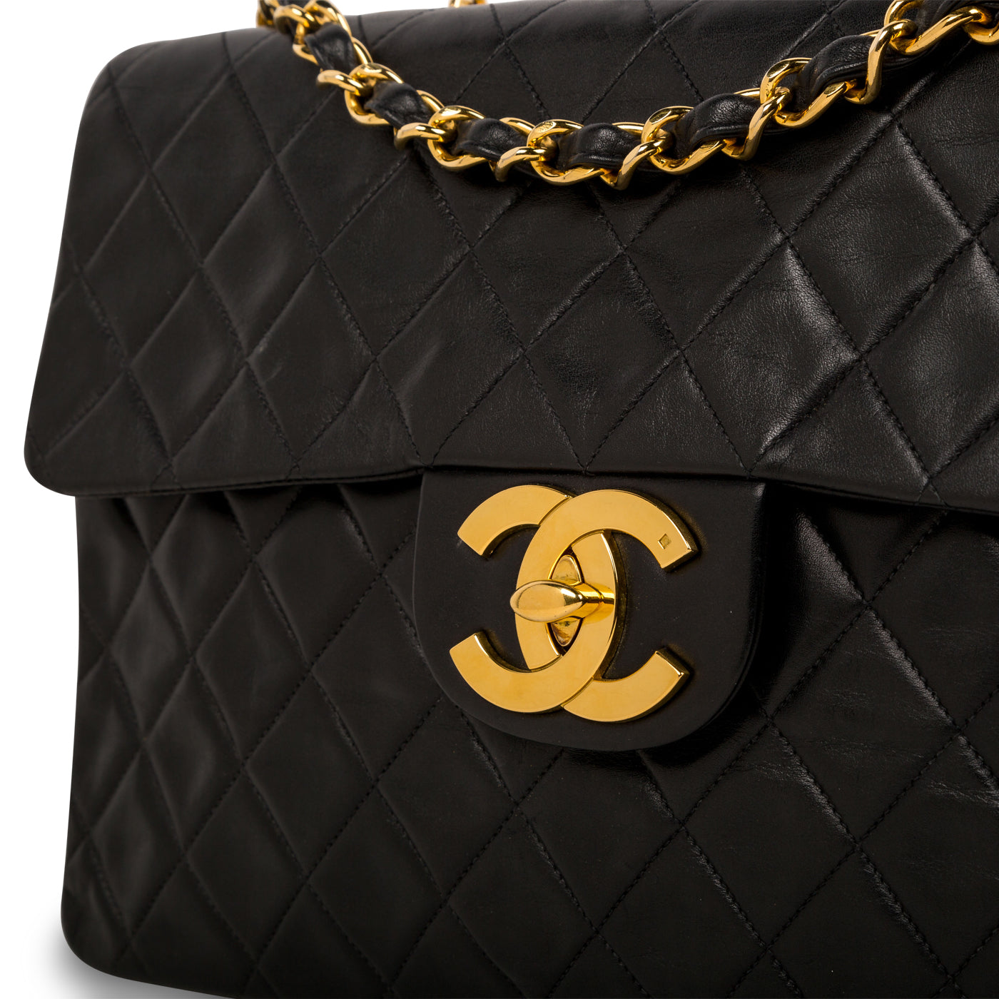 chanel quilted purse