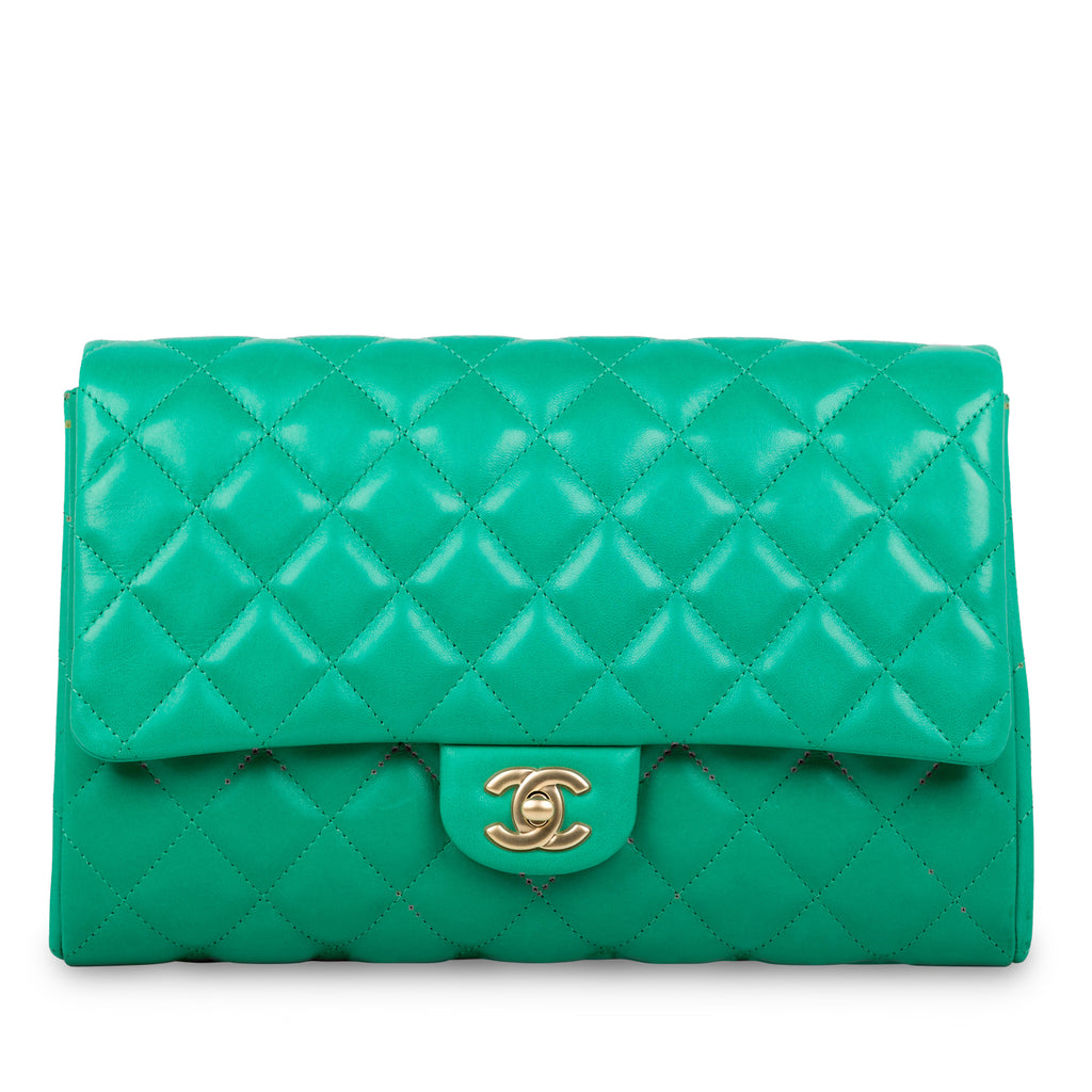 Classic Clutch with Chain