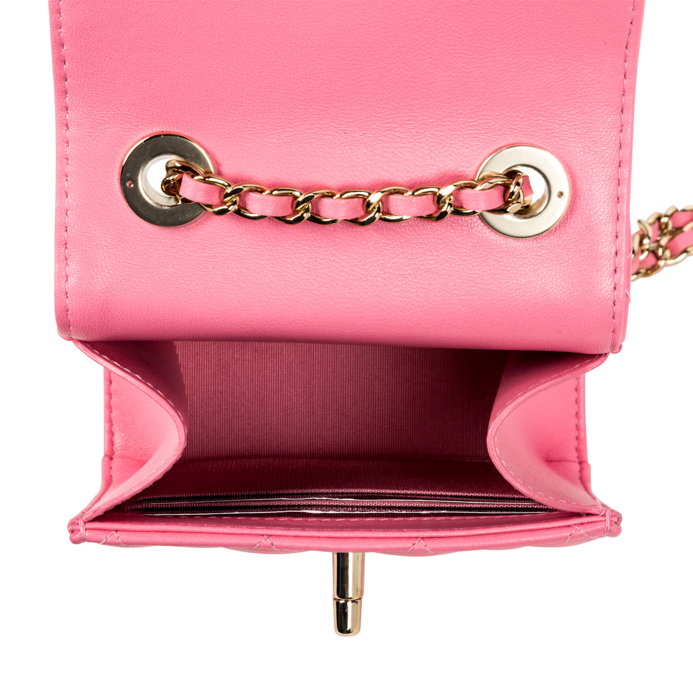 Trendy Clutch with Chain