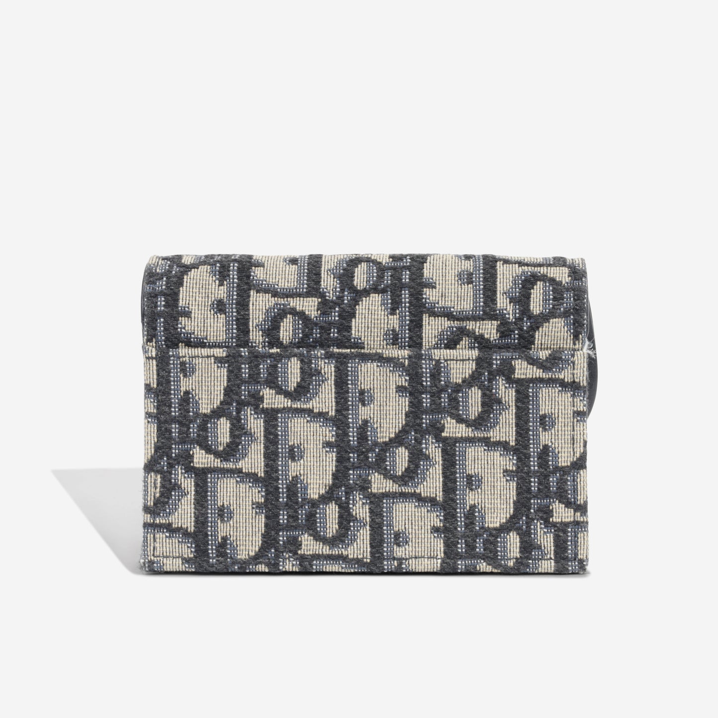 Saddle Flap Card Holder