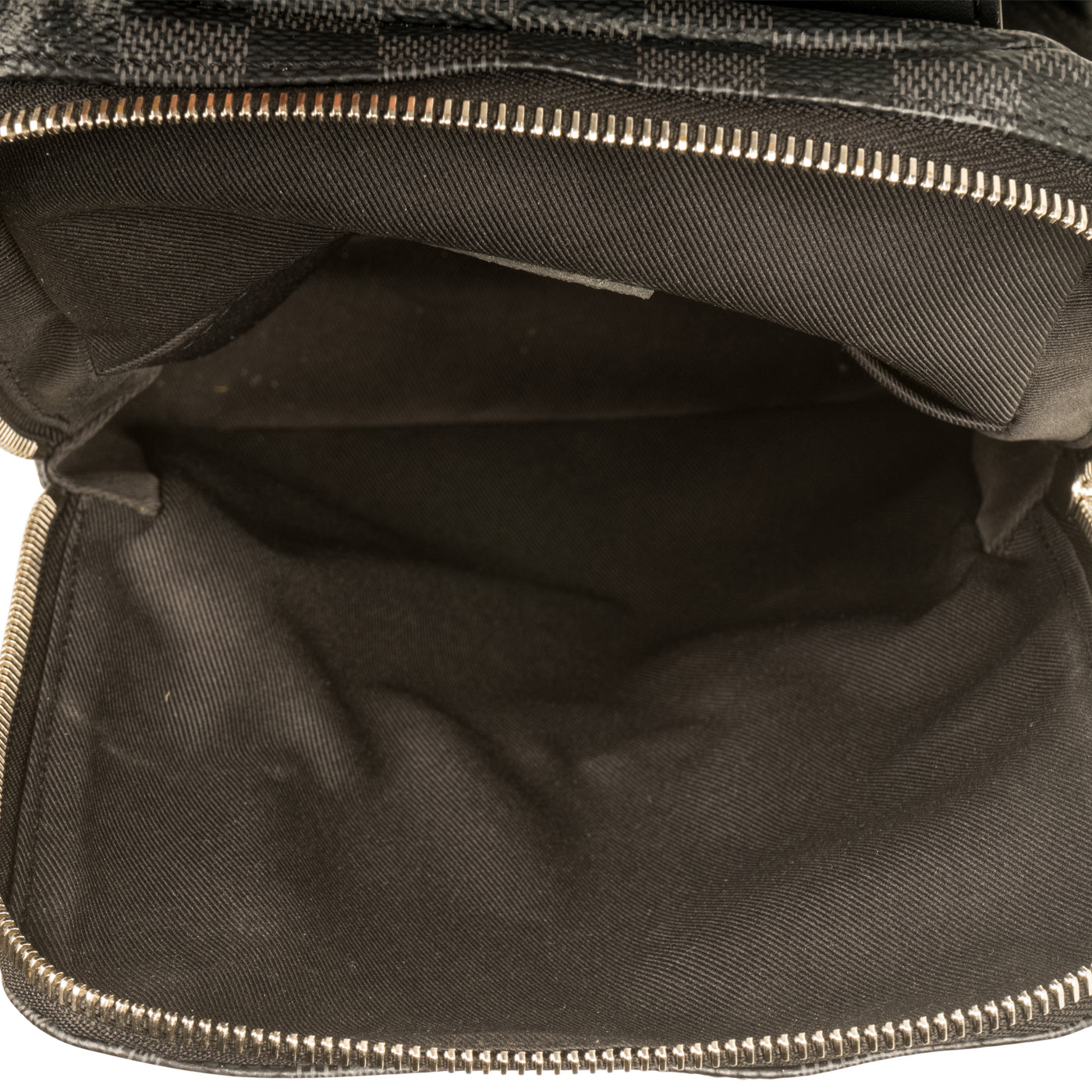 Avenue Sling Bag