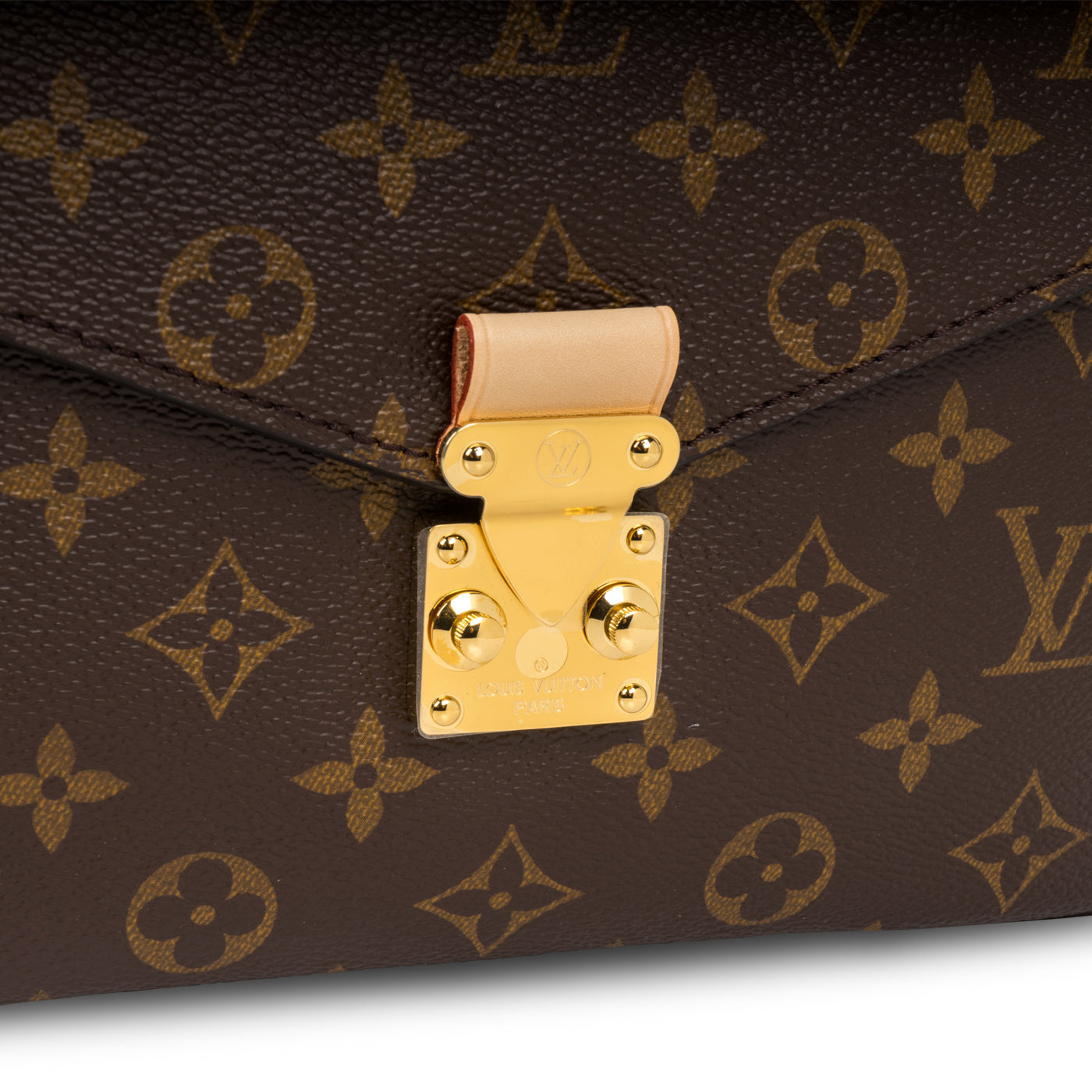 ♦️New Arrival♦️ Louis Vuitton Pochette Metis - Monogram Leather Type:  Monogram canvas Hardware: gold tone Date Code:…