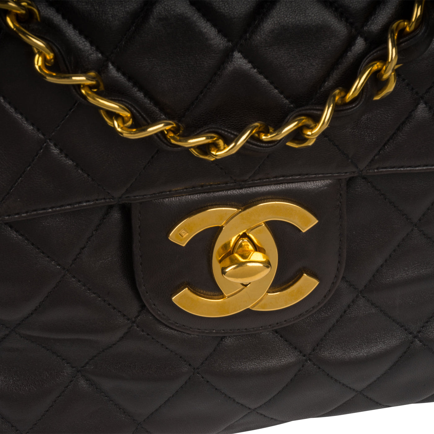 chanel vintage flap