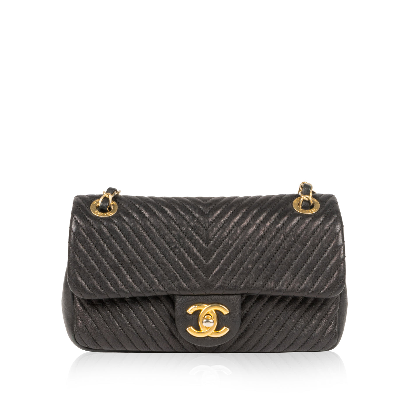 Chanel - Chevron Single Flap Bag - Aged Gold Hardware - Pre-Loved