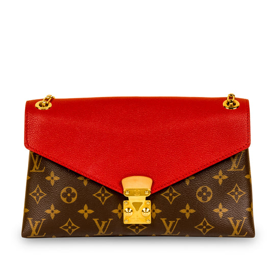 Pallas Chain Shoulder Bag