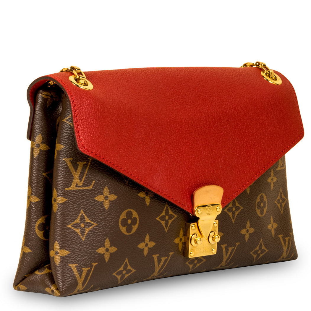 Pallas leather clutch bag Louis Vuitton Red in Leather - 11056048