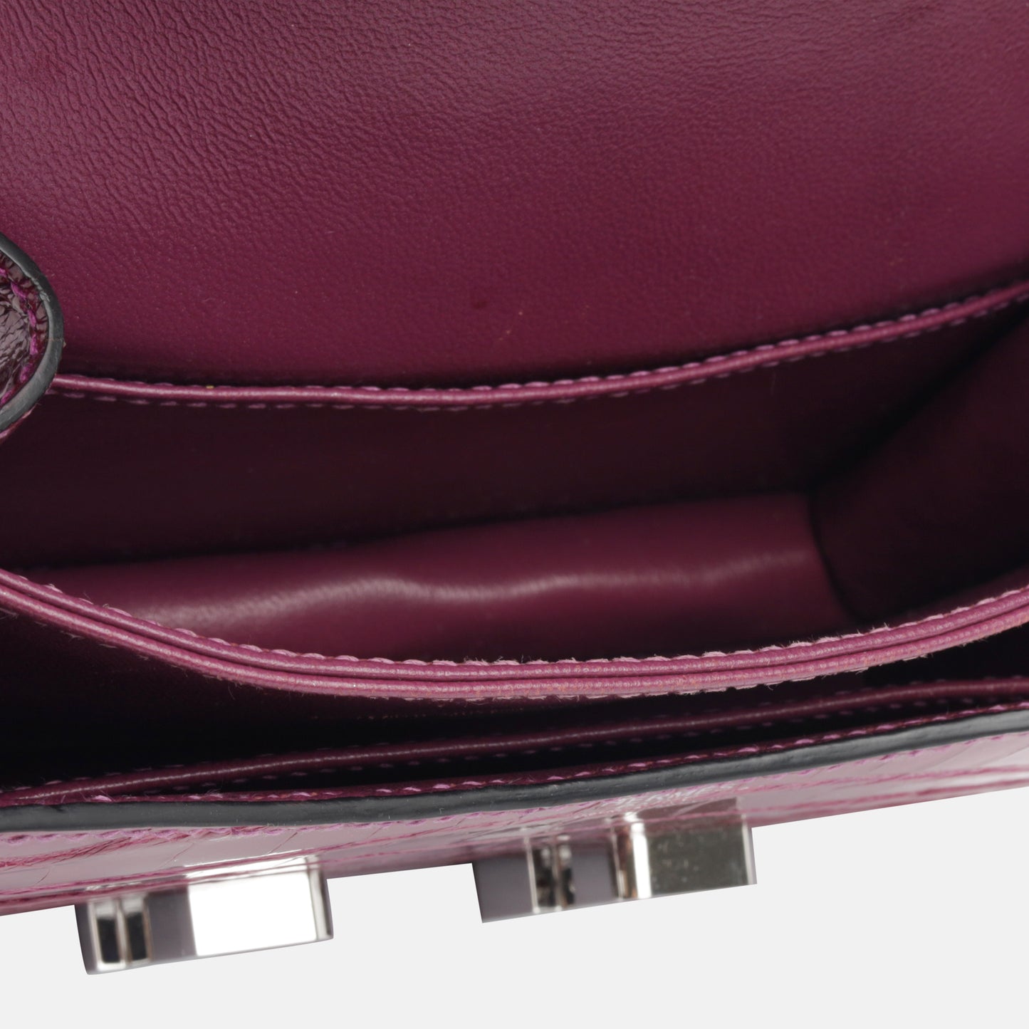 Constance 18 - Cassis Shiny Croc