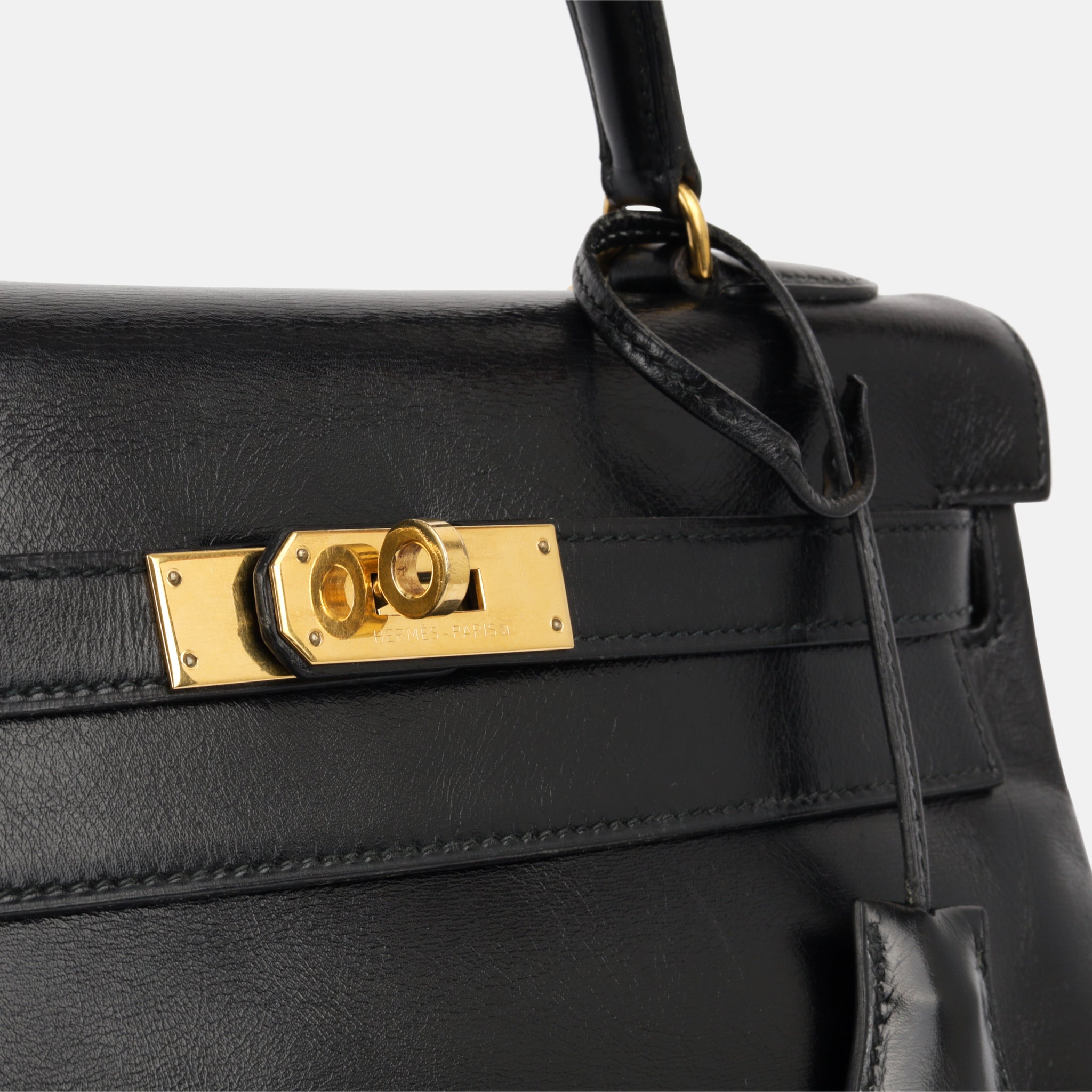 HERMES vintage 'Kelly 32' bag in black box leather - VALOIS VINTAGE PARIS