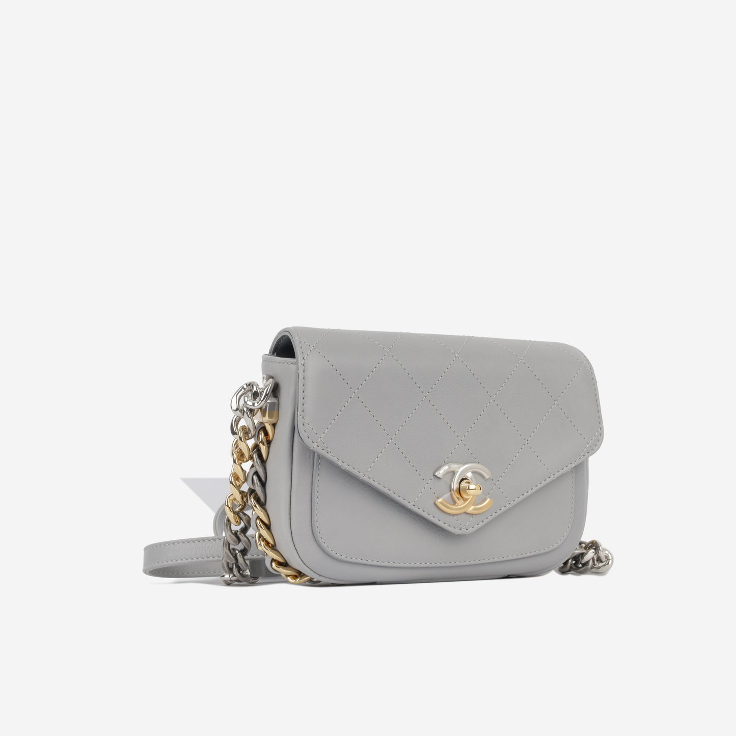 Seasonal Chain Flap Bag