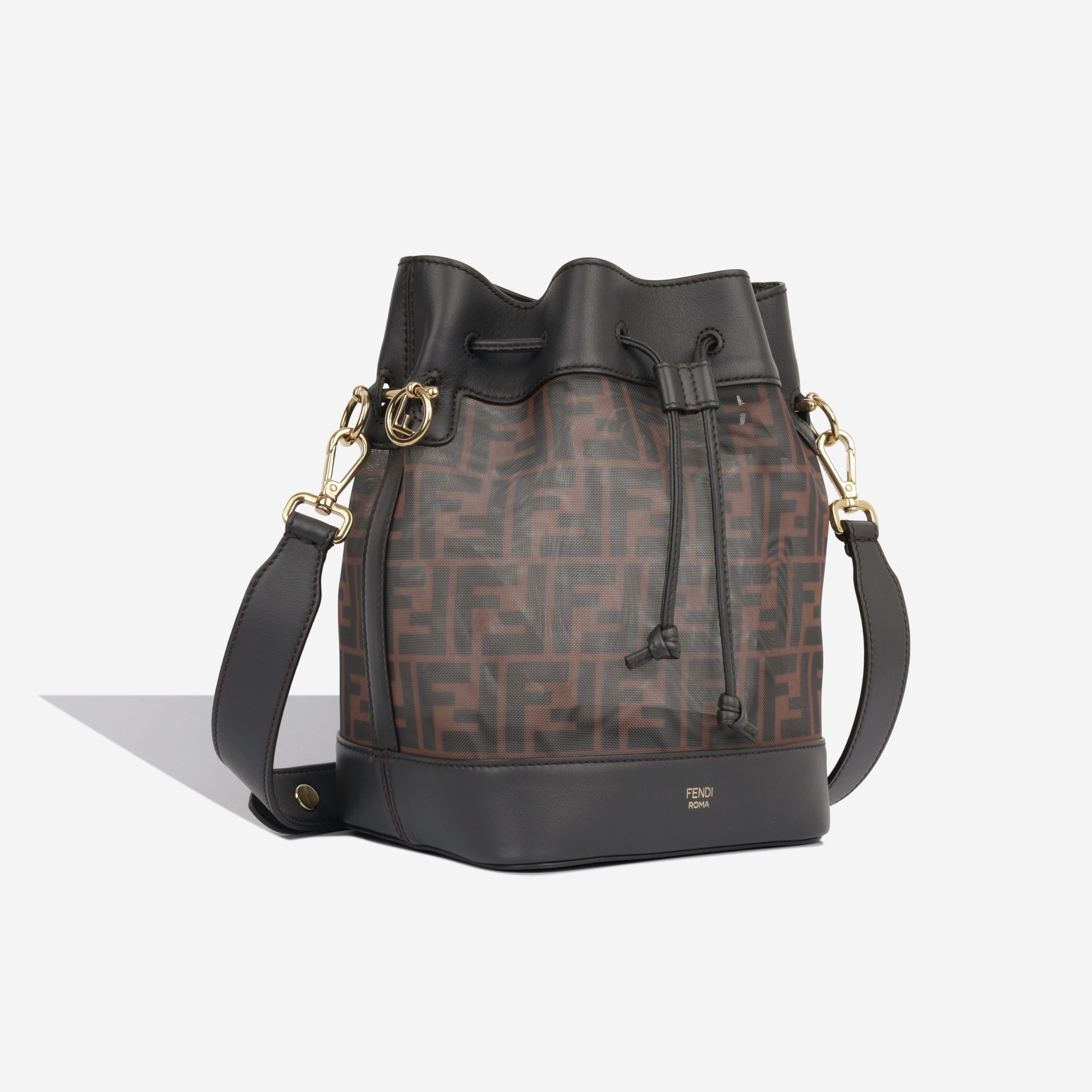 Bucket fendi bag online