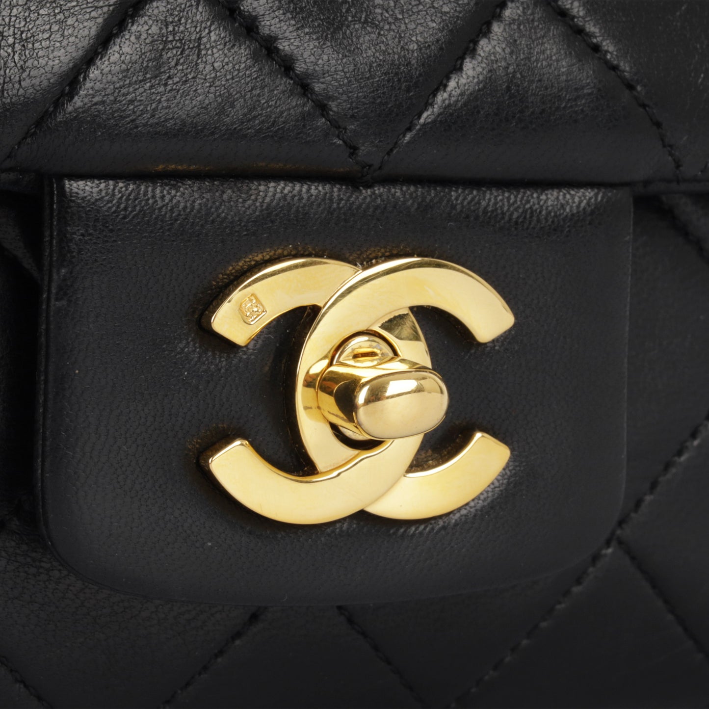 Vintage Classic Flap Bag - Jumbo