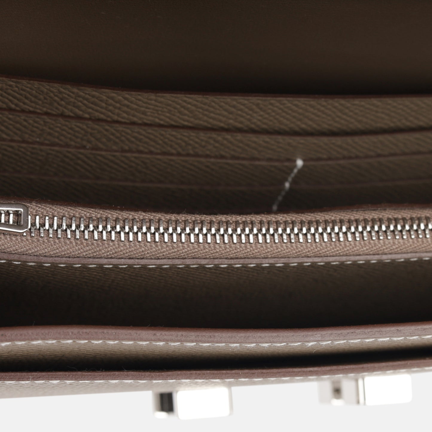 Constance To Go Wallet - Etoupe