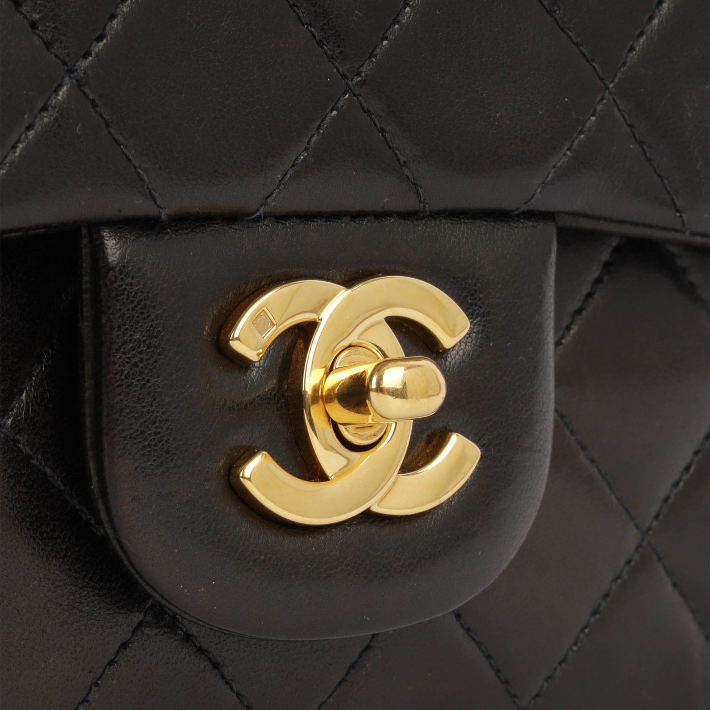 Vintage Classic Flap Bag - Small