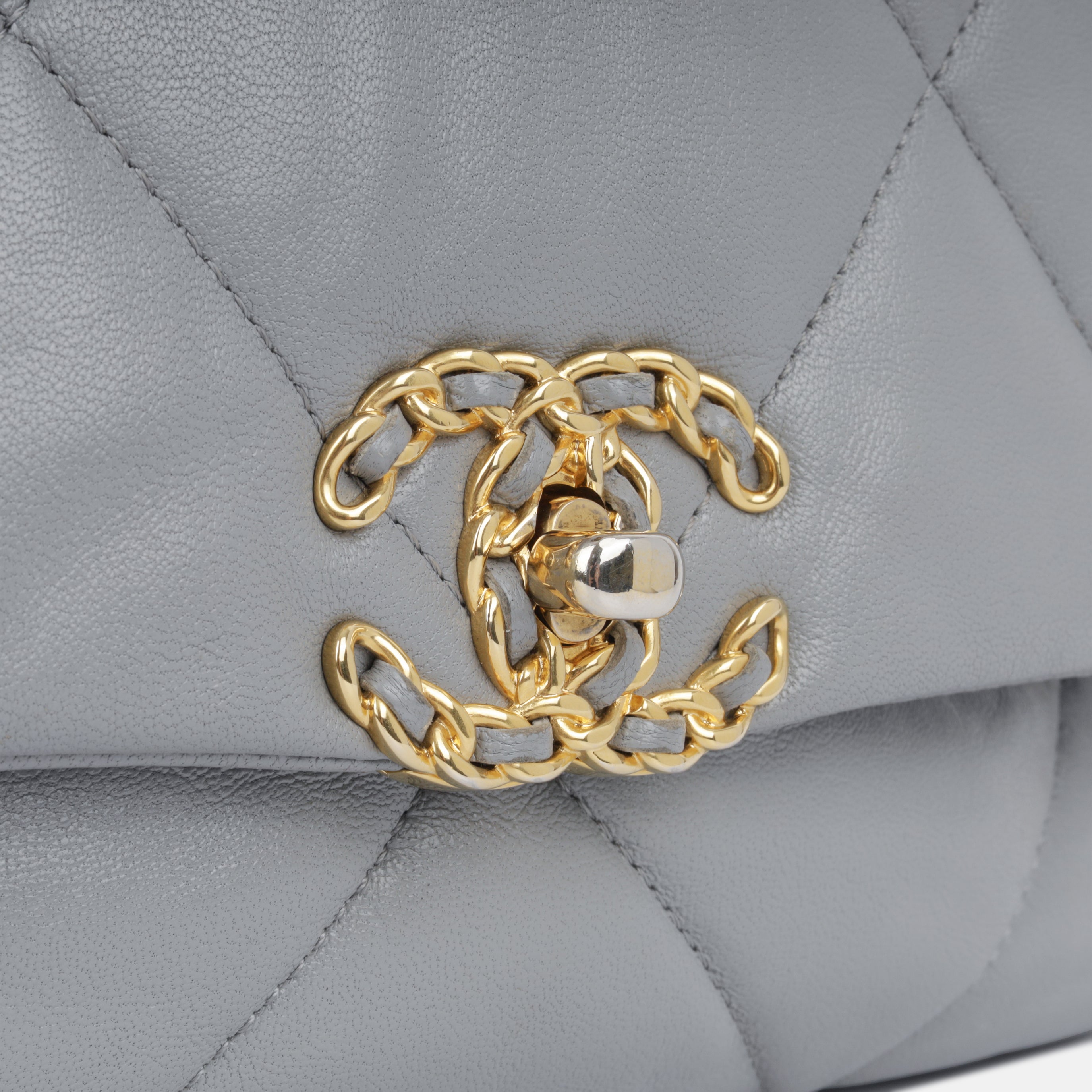 Chanel - Chanel 19 Flap Bag - Small - Grey Goatskin - GHW - Pre