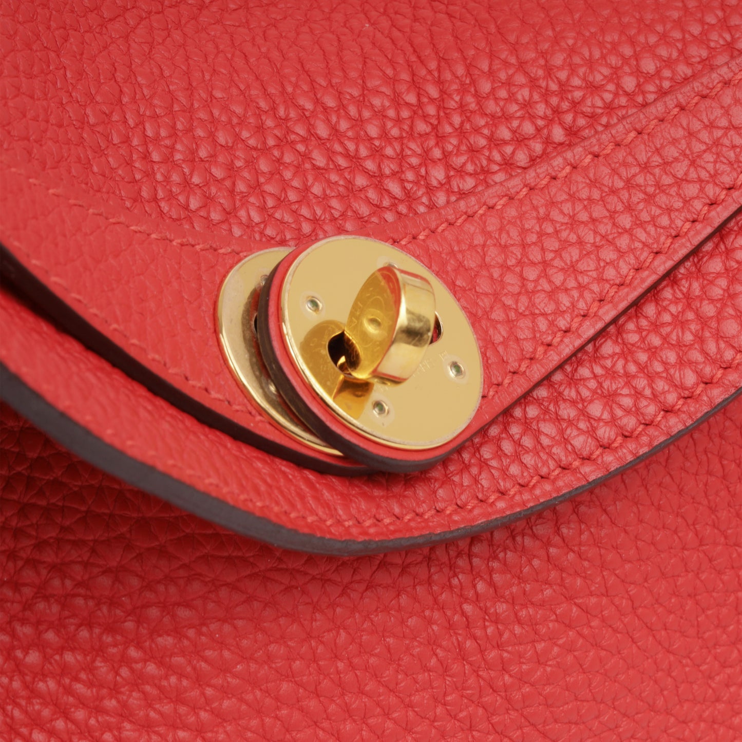 Lindy 26 - Rouge Casaque