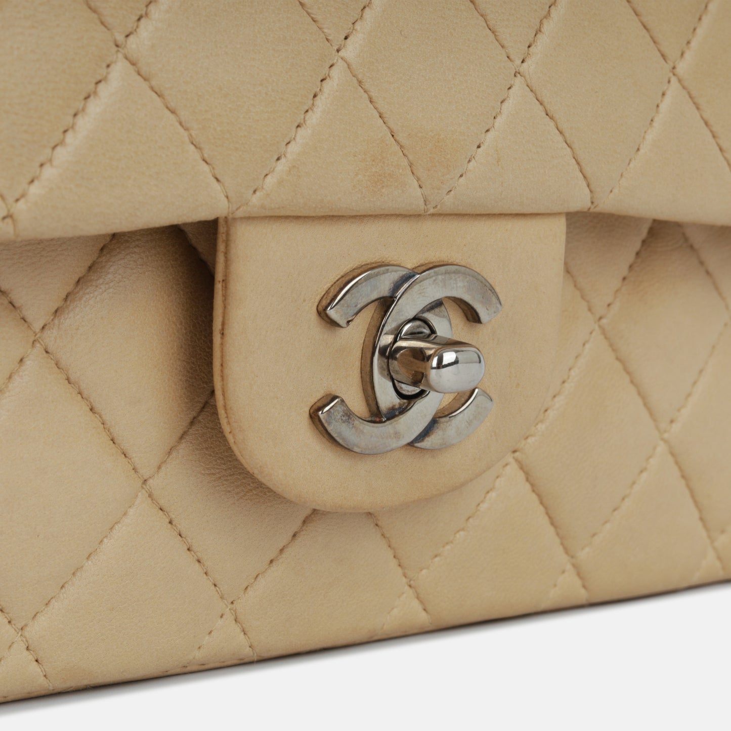 Vintage Classic Flap Bag - Medium