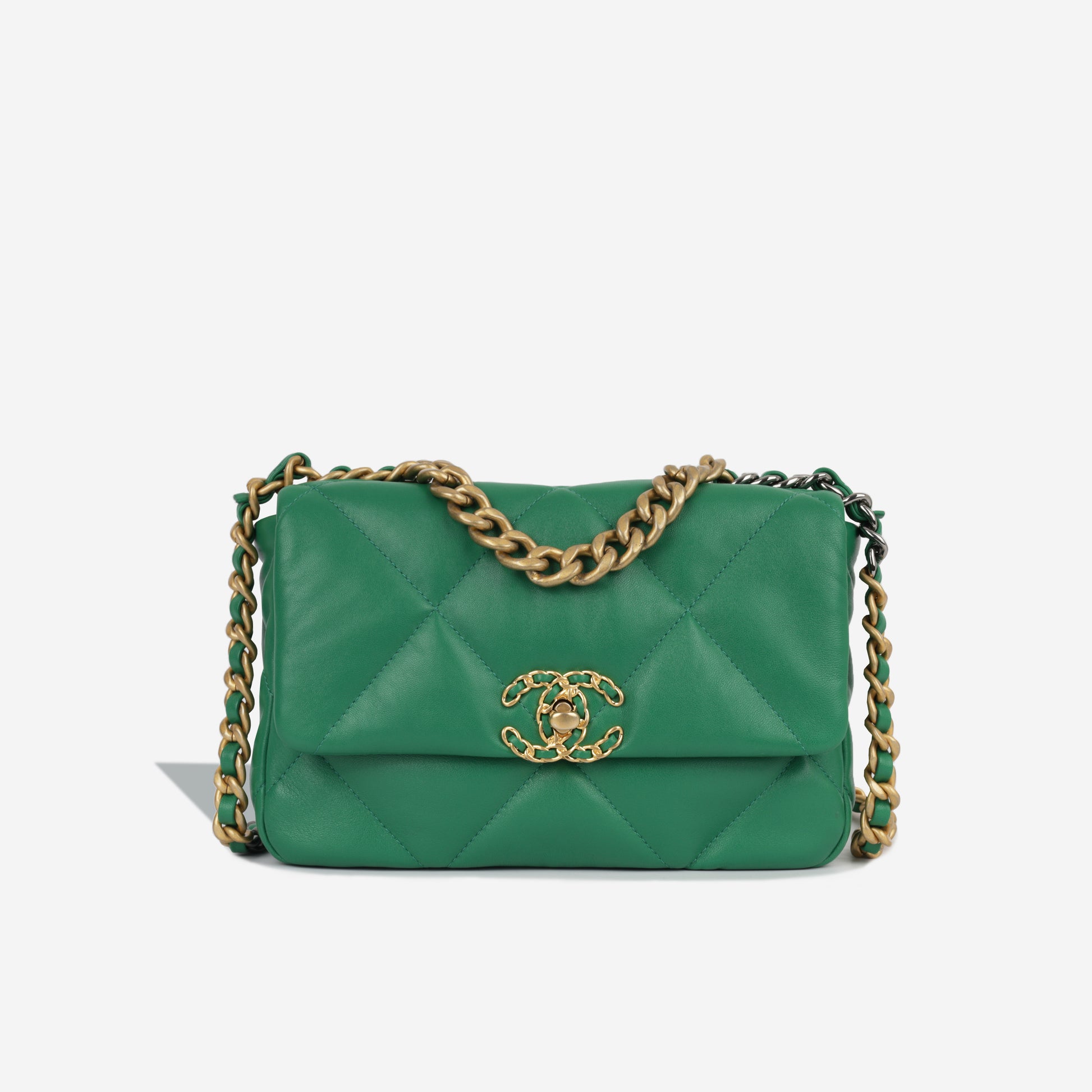 Chanel Chanel 19 Flap Bag Small Green Lambskin MHW